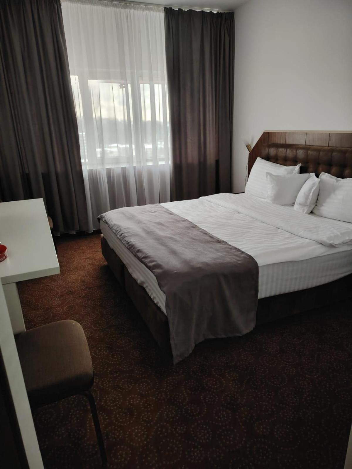 Hotel Bucovina Suceava Extérieur photo