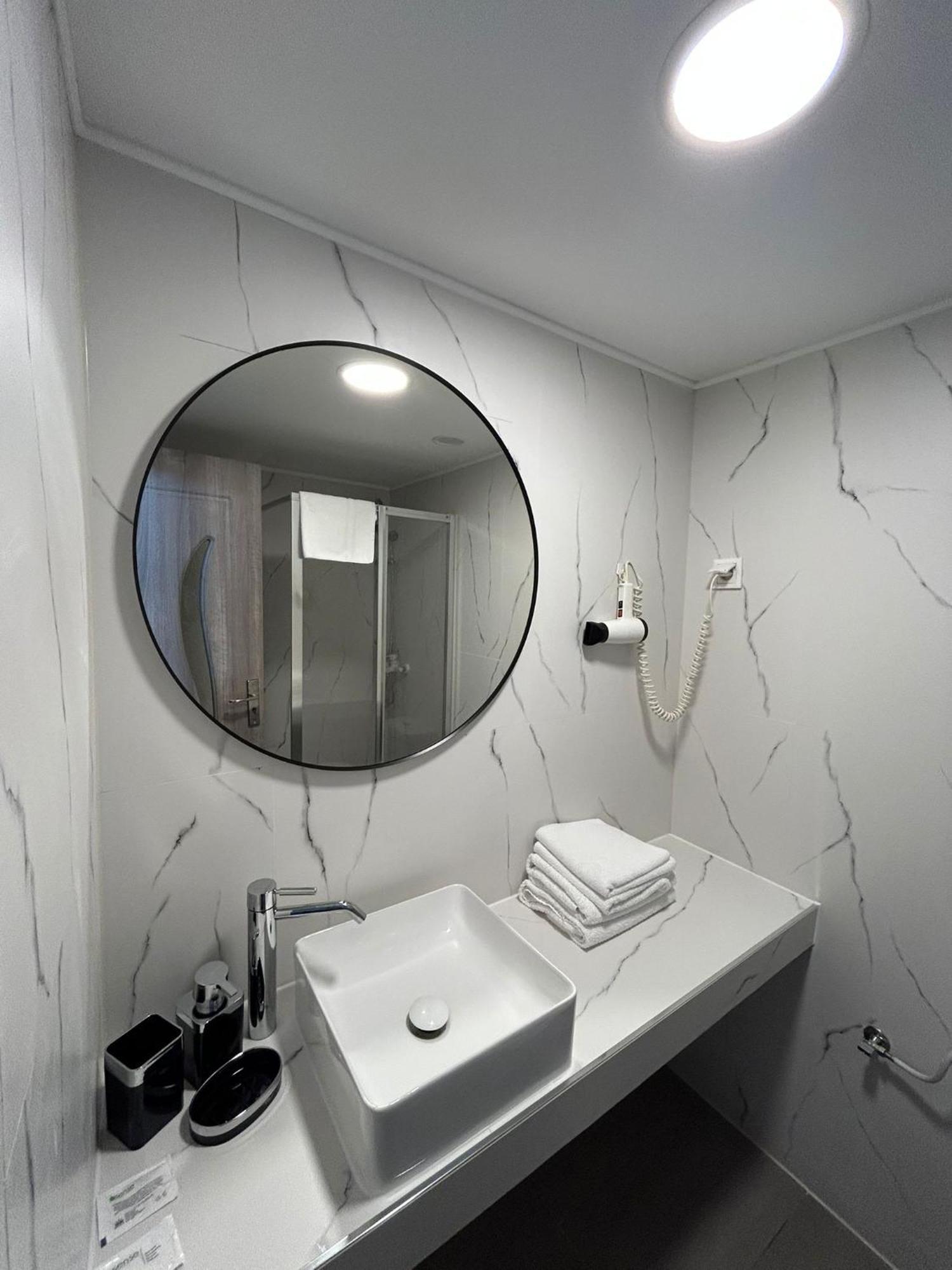 Hotel Bucovina Suceava Extérieur photo
